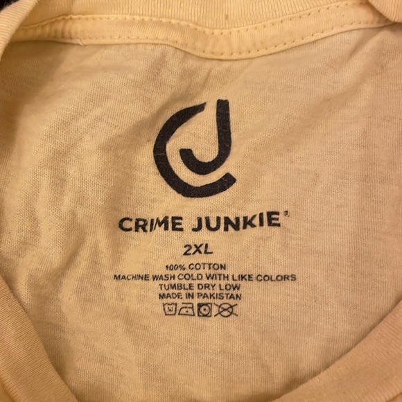 Crime Junkie Tee 2XL - Picture 2 of 2